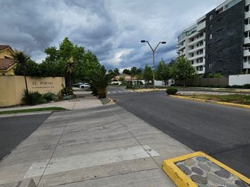 venta casa La Hacienda Causiño Macul, amplia cómoda segura 4dormitorios 3 baños
