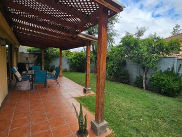 venta casa La Hacienda Causiño Macul, amplia cómoda segura 4dormitorios 3 baños