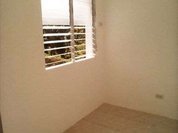 FOR SALE 2 STOREY TOWNHOUSE AT ESPERANZA HOMES IN CAN-ASUJAN, CARCAR CITY