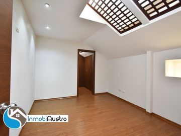 CICA, Venta de Hermoso Departamento Duplex