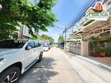 ทาวน์โฮม 4 ชั้น ซอยเทศบาลสงเคราะห์2 บองมาร์เช่ มาร์เก็ตพาร์ค