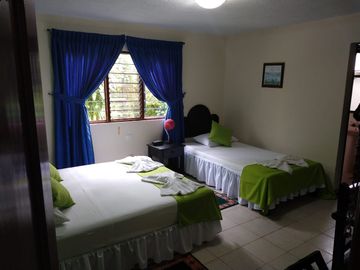 Hotel Campestre en Venta -Zona Pueblo Tapao