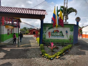 Hotel Campestre en Venta -Zona Pueblo Tapao