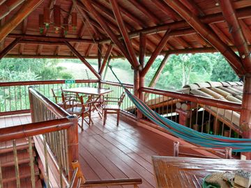 Hotel Campestre en Venta -Zona Pueblo Tapao
