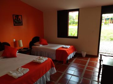 Hotel Campestre en Venta -Zona Pueblo Tapao