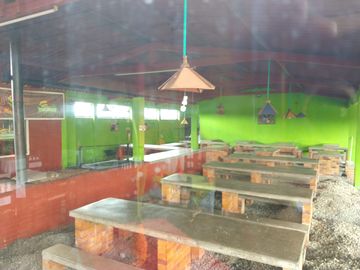 Hotel Campestre en Venta -Zona Pueblo Tapao