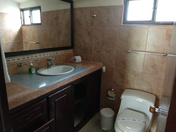 Hotel Campestre en Venta -Zona Pueblo Tapao
