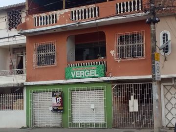 SE VENDE CASA RENTERA EN FLORESTA 2