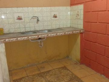SE VENDE CASA RENTERA EN FLORESTA 2