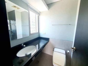 FOR SALE: Two (2) Bedroom Unit in The Residences at Greenbelt - San Lorenzo Tower, Makati