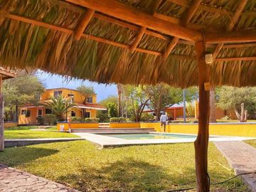 CASA QUINTA AMUEBLADA EN VENTA EN SANTIAGO NUEVO LEON ZONA LA TINAJA, CARRETERA LOS CAVAZOS A JUAREZ NUEVO LEON, KM 15