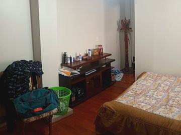 Casa en VENTA, Sector semi-comercial tras el Santa Maria del Terminal Quitumbe, Sur de Quito, Ecuador
