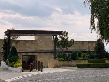 DEPARTAMENTO EN MAGNÍFICO DESARROLLO DE BOSQUES DE LAS LOMAS