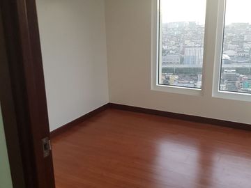 2 bedroom ready for occupancy rent to own in makati city dela rosa magallanes san antonio yakal malugay palanan pio del pillar