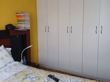 Ibarra - Hermosa Casa de Venta en Conjunto Habitacional 