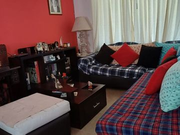 Ibarra - Hermosa Casa de Venta en Conjunto Habitacional 