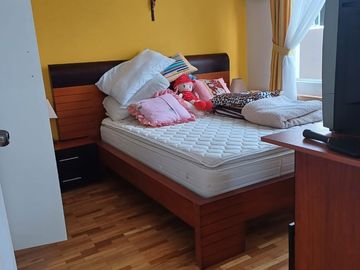 Ibarra - Hermosa Casa de Venta en Conjunto Habitacional 