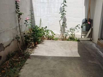 Ibarra - Hermosa Casa de Venta en Conjunto Habitacional 