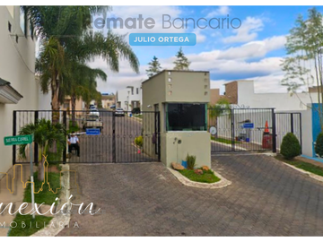 CASA EN REMATE BANCARIO LOMAS DEL CUATRO SAN PEDRO TLAQUEPAQUE