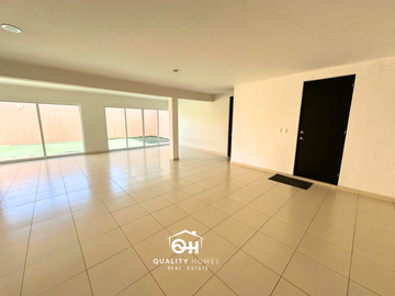 CASA EN VENTA EN LOMAS DEL TECNOLOGICO CUENTA CON 3 NIVELES
