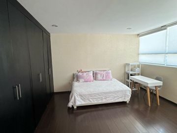 CASA EN VENTA EN LOMAS DEL TECNOLOGICO CUENTA CON 3 NIVELES
