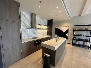 Apartemen 4 BR Siap Huni Furnished Strategis Kuningan Jakarta Selatan