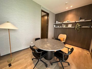Apartemen 4 BR Siap Huni Furnished Strategis Kuningan Jakarta Selatan