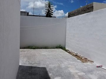 Renta 3 recamas casa de 2 plantas en frente de parque a pocos metro de escuela primaria, Fracc. Las Americas