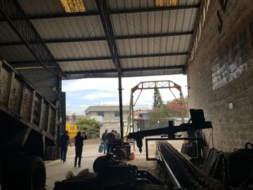 BODEGA DE VENTA SECTOR SAN CAMILO - CALDERON 1.370 M2 TERRENO