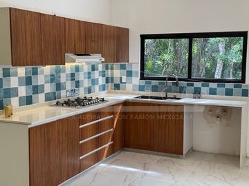 CASA NUEVA DE 2 NIVELES ALDEA UMM A ESTRENAR