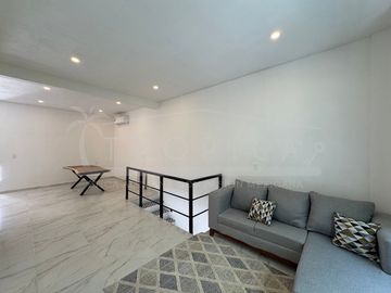 CASA NUEVA DE 2 NIVELES ALDEA UMM A ESTRENAR