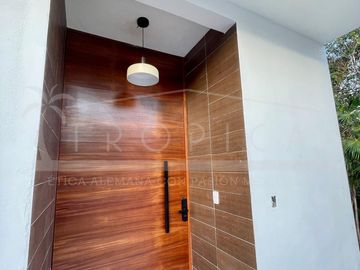 CASA NUEVA DE 2 NIVELES ALDEA UMM A ESTRENAR