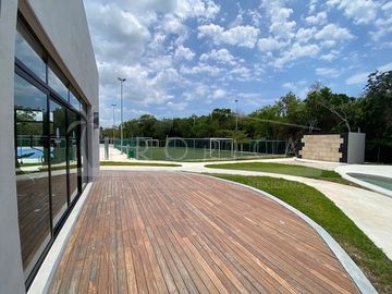 CASA NUEVA DE 2 NIVELES ALDEA UMM A ESTRENAR