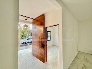 CASA NUEVA DE 2 NIVELES ALDEA UMM A ESTRENAR