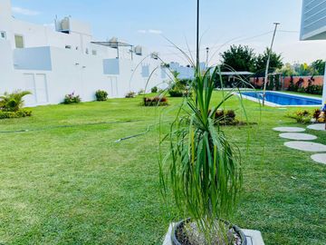 $1,890,000 Una Casa Nueva con Alberca en Jiutepec Morelos