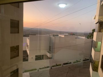 DEPARTAMENTO EN VENTA VILLAS DDE IRAPUATO JUNTO A CLUB DE GOLF