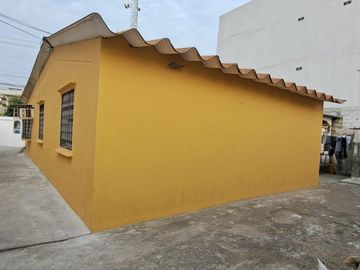 Venta propiedad esquinera en la Ciudadela Guayacanes norte de Guayaquil