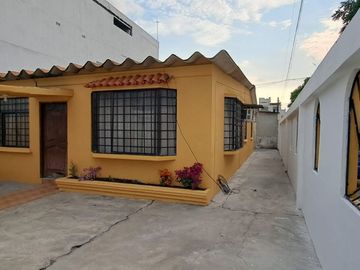Venta propiedad esquinera en la Ciudadela Guayacanes norte de Guayaquil