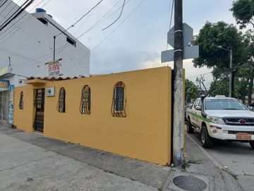 Venta propiedad esquinera en la Ciudadela Guayacanes norte de Guayaquil