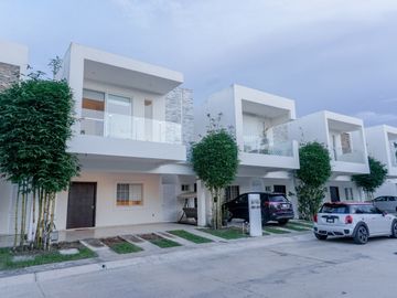Casa Ceiba Selvanova