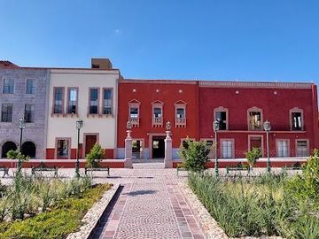 SE VENDE BONITO CONDOMINIO EN 