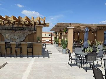 SE VENDE BONITO CONDOMINIO EN 