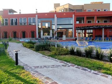 SE VENDE BONITO CONDOMINIO EN 
