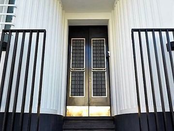 VENDE EXCELENTE PROPIEDAD COMERCIAL ART DECO EN BARRIO BELLAVISTA, PROVIDENCIA