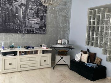 gran oportunidad URGE. Increible departamento y grandioso residencial!!