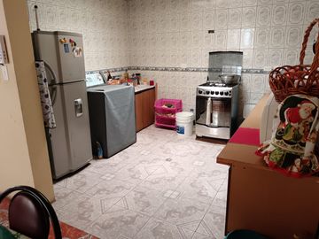 CASA RENTERA EN  VENTA COCHAPAMBA