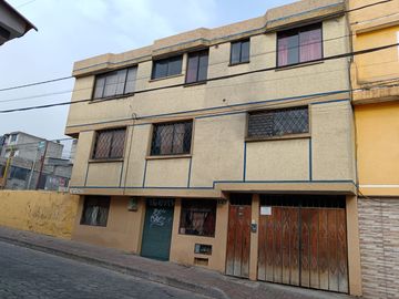 CASA RENTERA EN  VENTA COCHAPAMBA