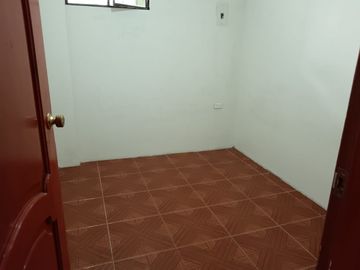 CASA RENTERA EN  VENTA COCHAPAMBA
