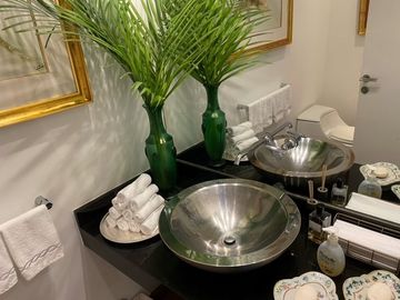 CASA EN VENTA EN SAN ISIDRO CON GRAN JARDIN