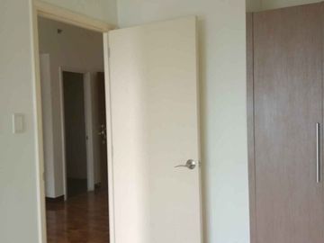 2 bedroom ready for occupancy rent to own in makati city dela rosa magallanes san antonio yakal malugay palanan pio del pillar condominium in makati n